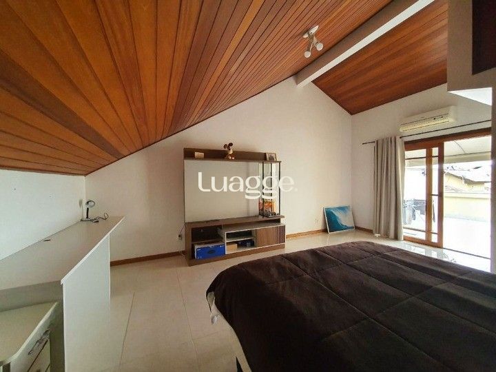 Casa à venda com 3 quartos, 165m² - Foto 13