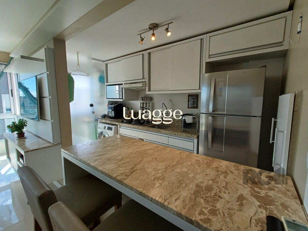 Apartamento à venda com 2 quartos, 69m² - Foto 6