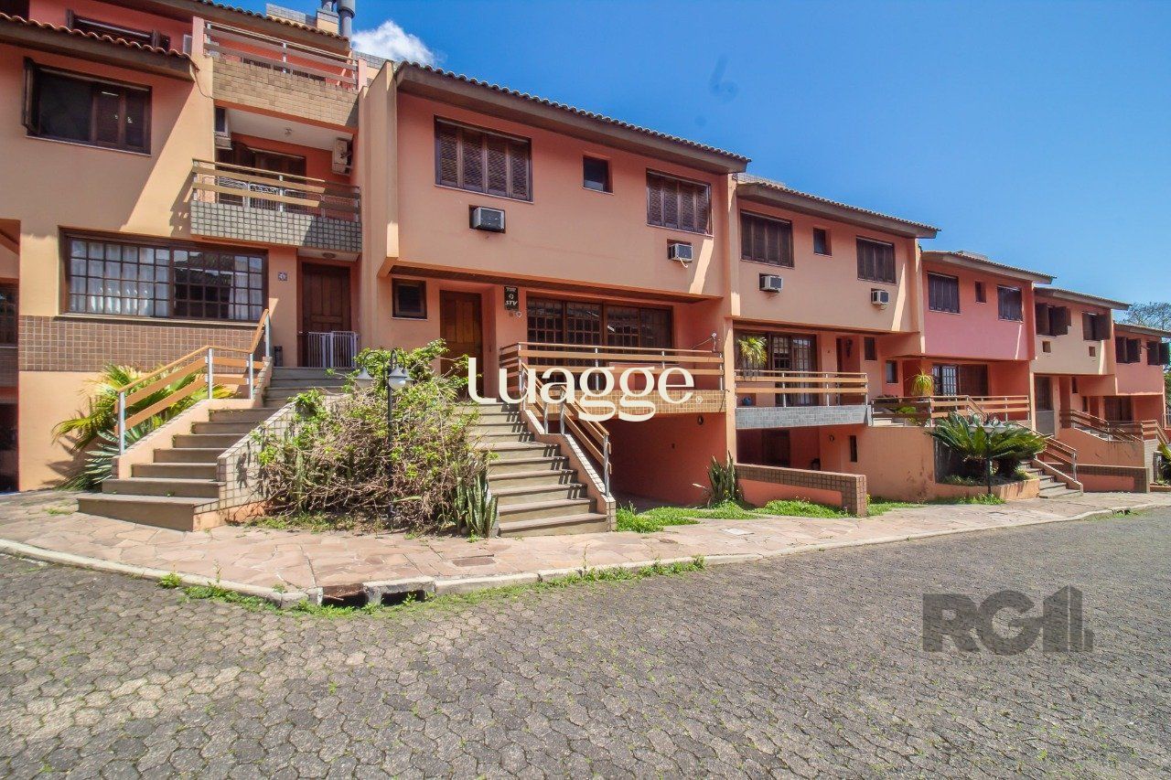 Casa de Condomínio à venda com 3 quartos, 285m² - Foto 4
