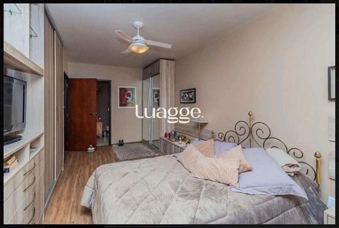 Casa à venda com 3 quartos, 281m² - Foto 9