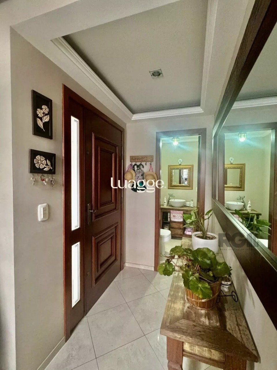 Casa à venda com 3 quartos, 143m² - Foto 2