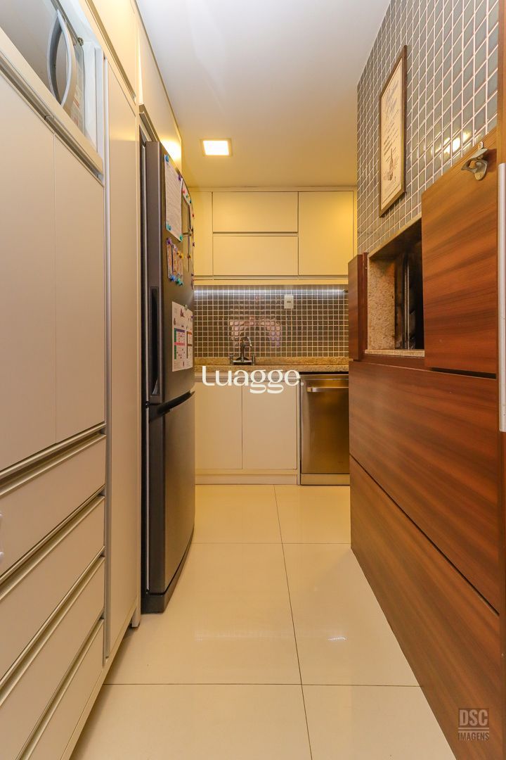 Apartamento à venda com 3 quartos, 85m² - Foto 25