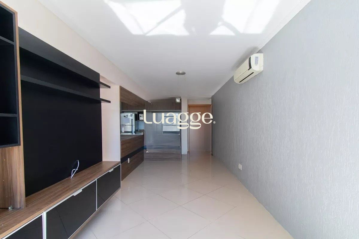 Apartamento à venda com 2 quartos, 56m² - Foto 2