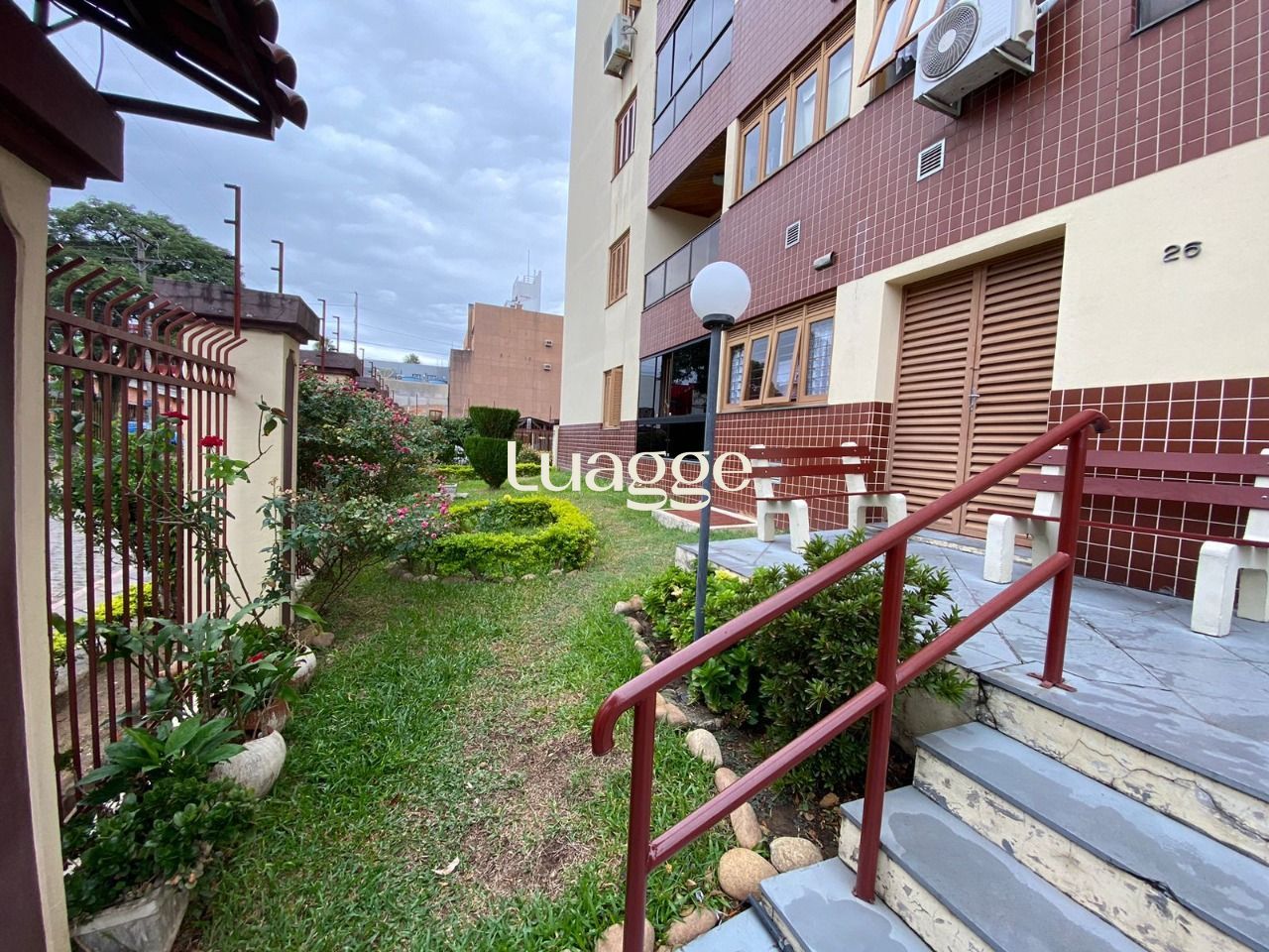 Apartamento à venda com 3 quartos, 73m² - Foto 2