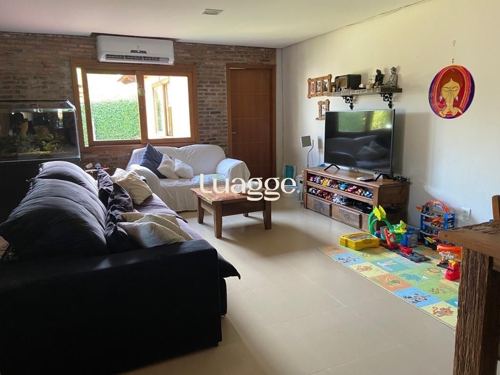 Casa, 3 quartos, 121 m² - Foto 2