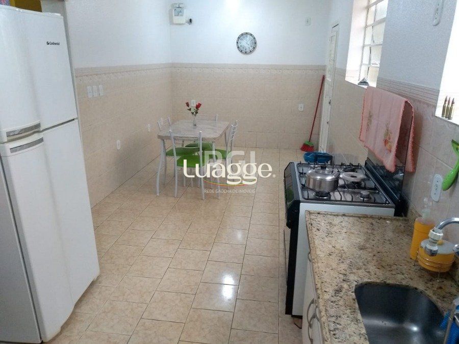Casa à venda com 3 quartos, 300m² - Foto 11
