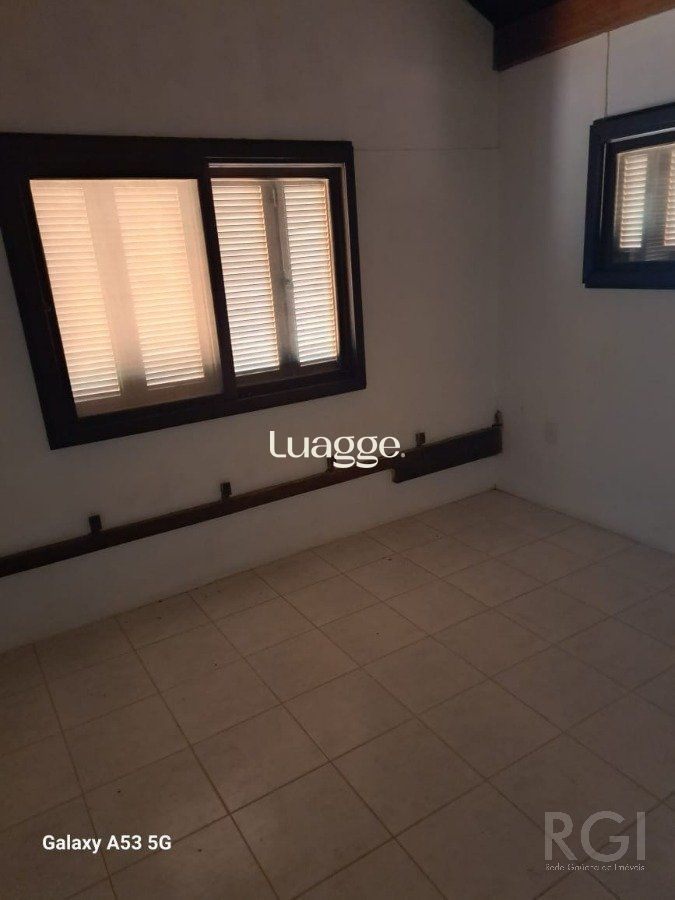 Casa à venda com 3 quartos, 250m² - Foto 24