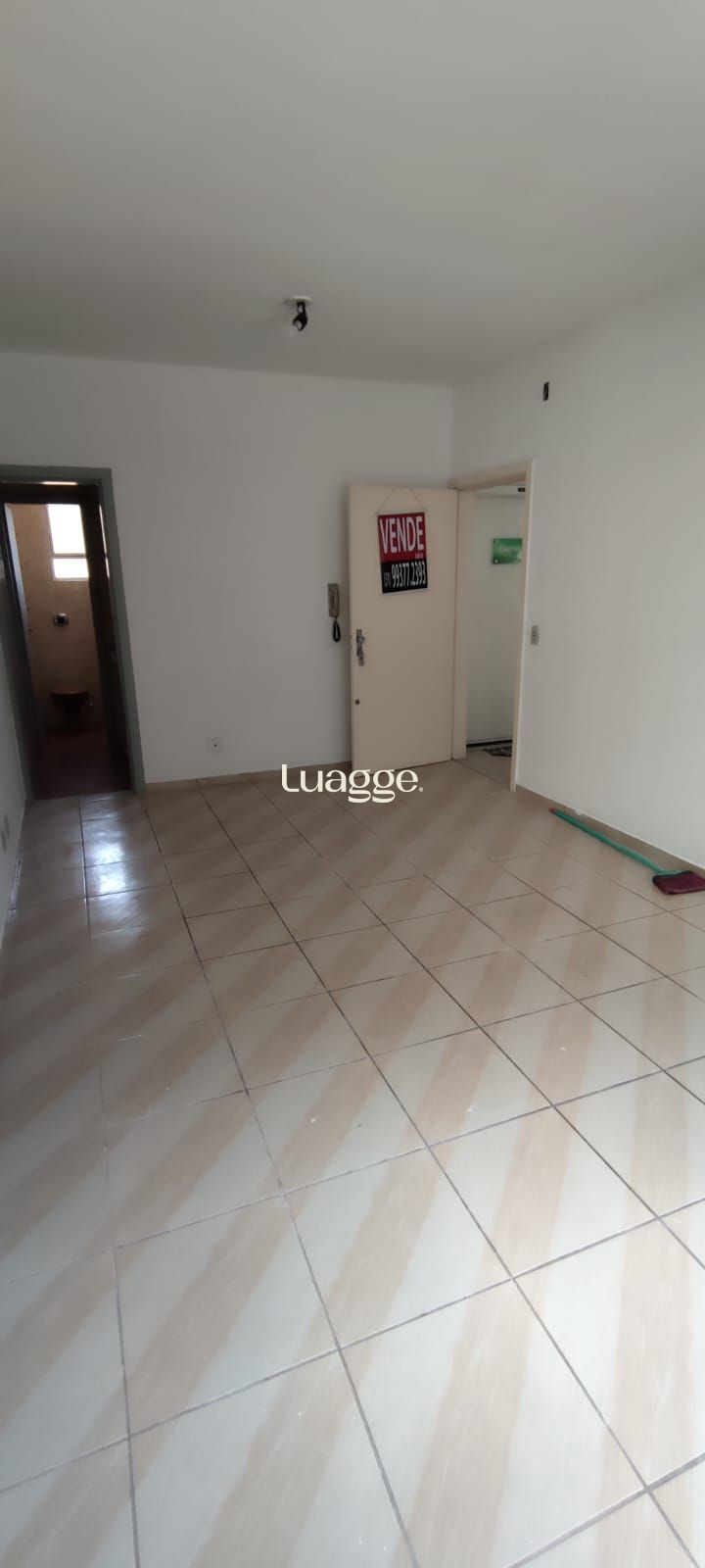 Conjunto Comercial-Sala à venda com 1 quarto, 27m² - Foto 2