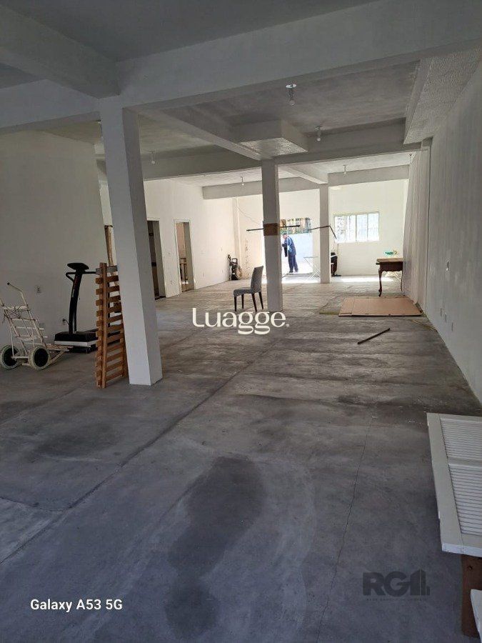 Casa à venda com 3 quartos, 381m² - Foto 5