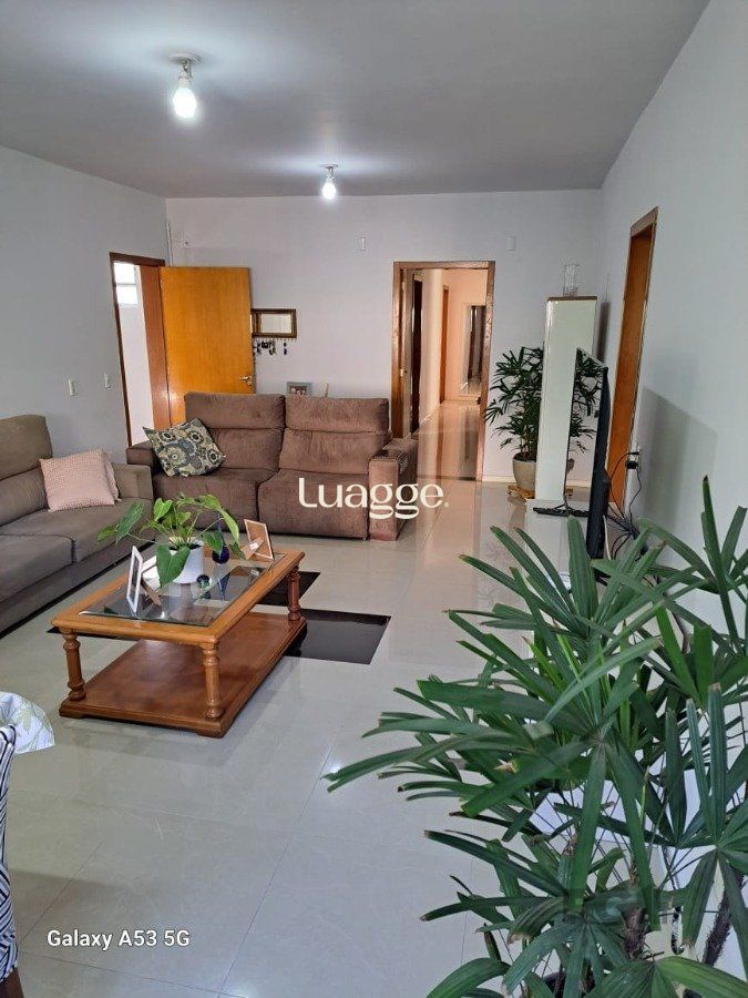 Casa à venda com 3 quartos, 381m² - Foto 18