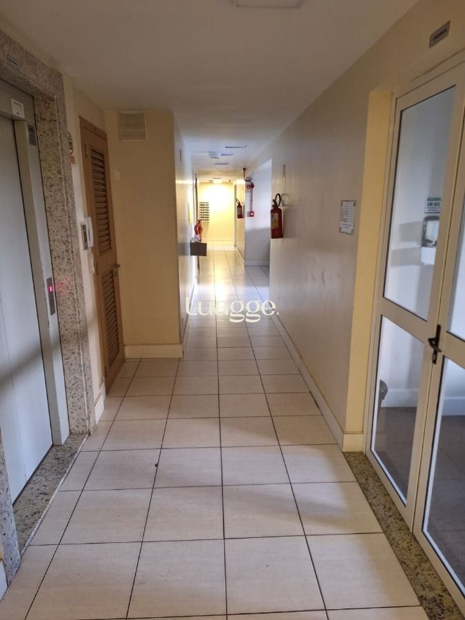 Apartamento à venda com 3 quartos, 43m² - Foto 11