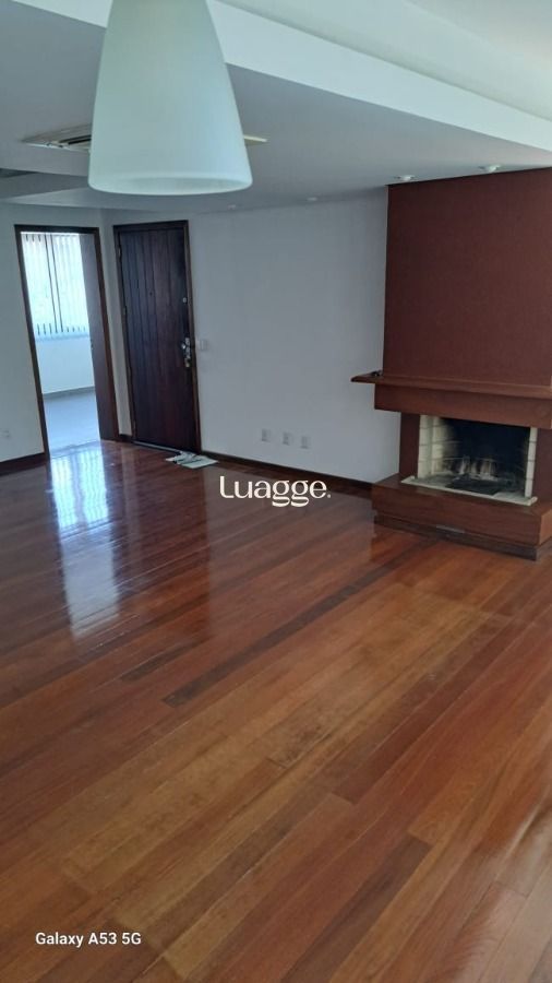 Apartamento à venda com 3 quartos, 115m² - Foto 3