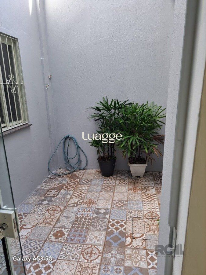 Casa à venda com 3 quartos, 381m² - Foto 4