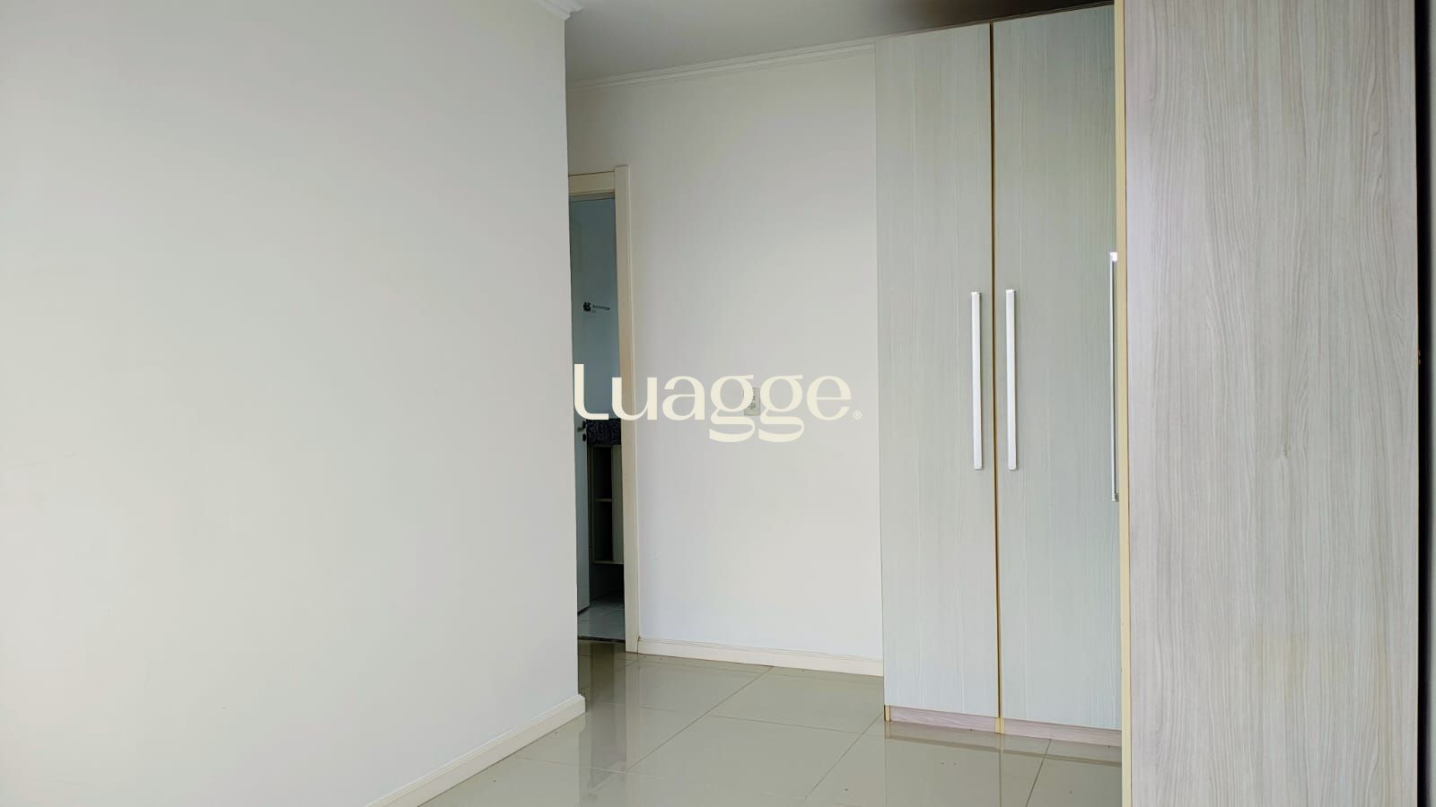 Apartamento à venda com 2 quartos, 60m² - Foto 11