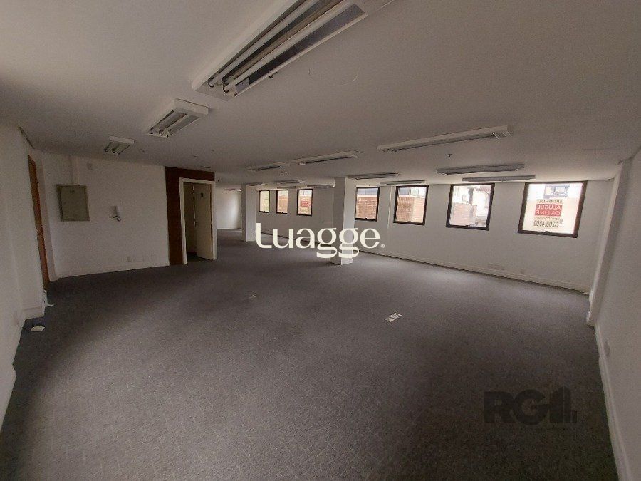 Conjunto Comercial-Sala à venda com 1 quarto, 143m² - Foto 2