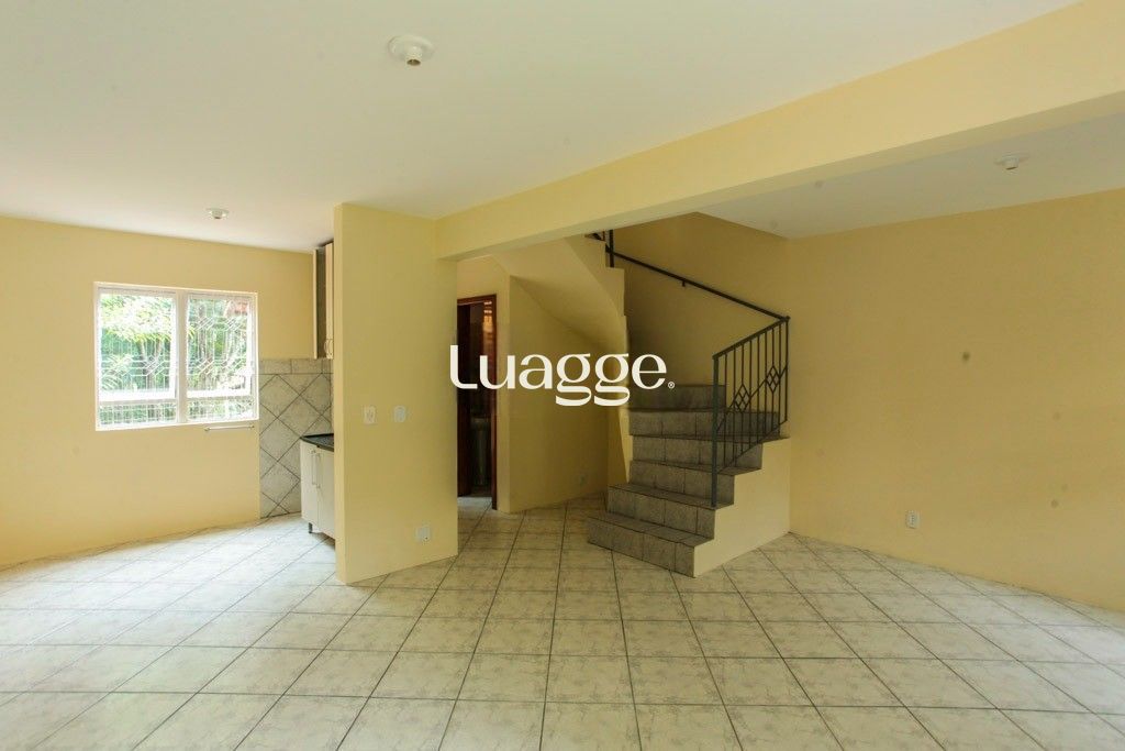 Casa de Condomínio à venda com 3 quartos, 80m² - Foto 2