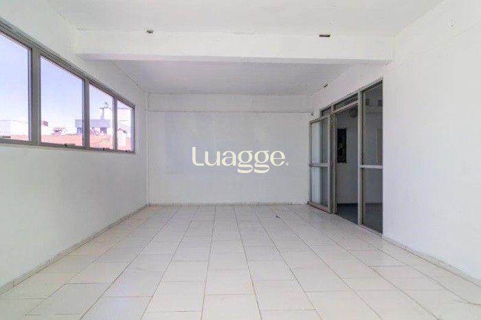Prédio Inteiro à venda com 8 quartos, 2174m² - Foto 9