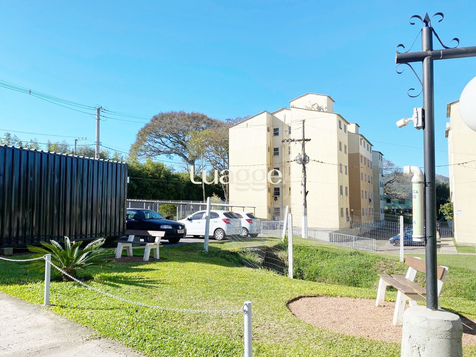 Apartamento à venda com 2 quartos, 43m² - Foto 2