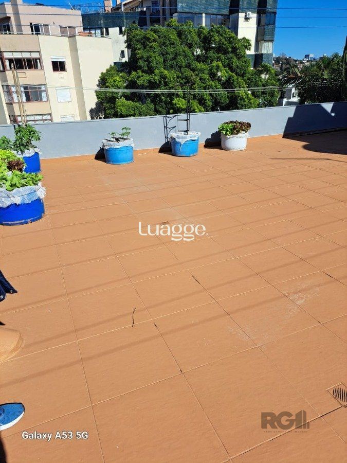 Casa à venda com 3 quartos, 381m² - Foto 11