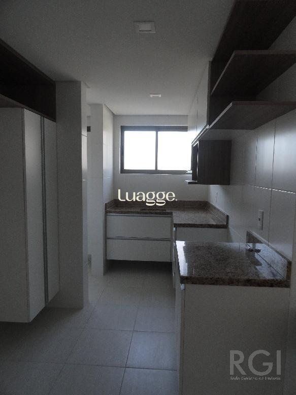 Apartamento à venda com 2 quartos, 65m² - Foto 3