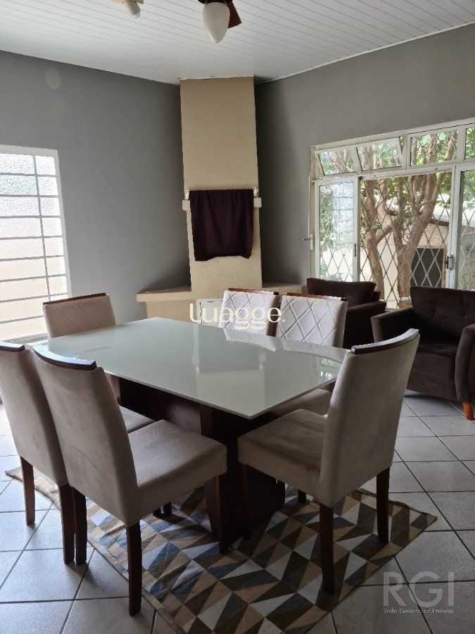 Casa à venda com 3 quartos, 169m² - Foto 3