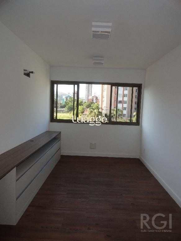 Apartamento à venda com 2 quartos, 65m² - Foto 2