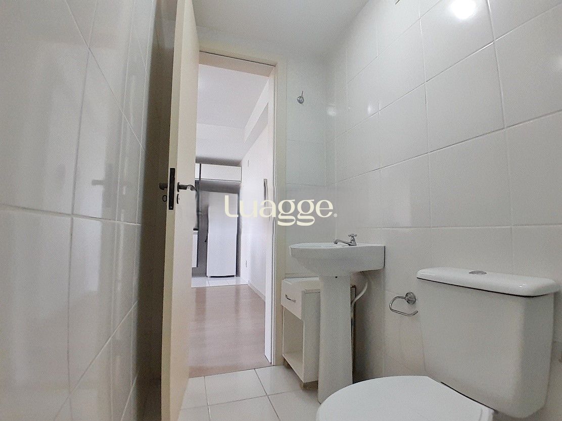 Apartamento à venda com 1 quarto, 43m² - Foto 13