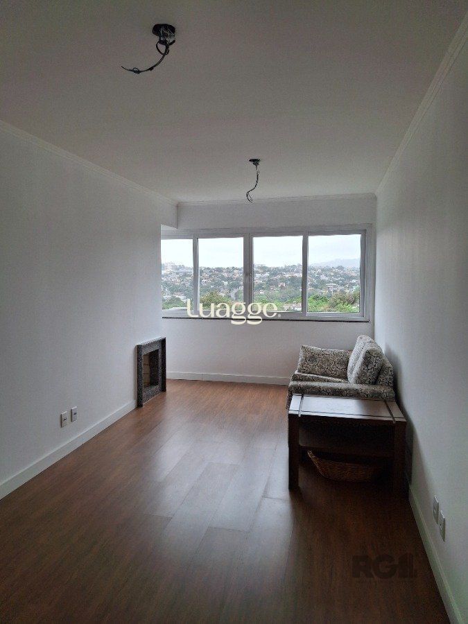Apartamento à venda com 2 quartos, 65m² - Foto 2