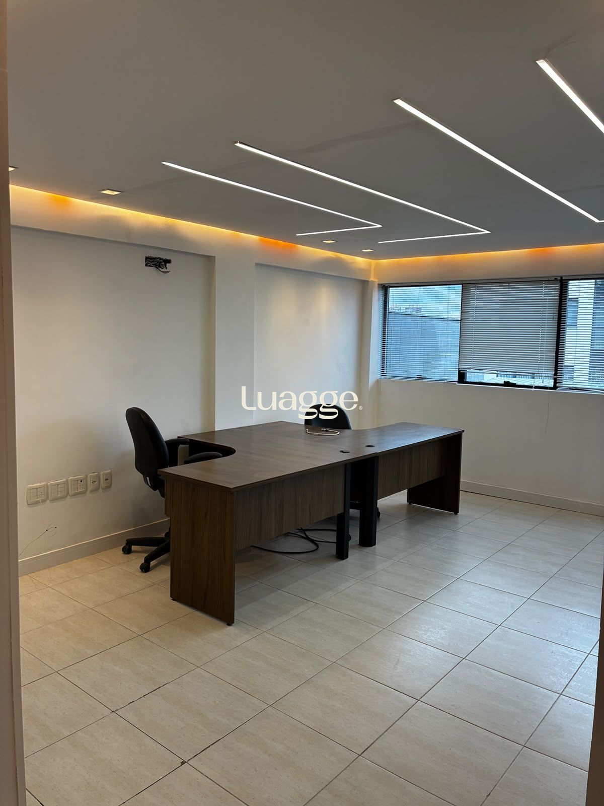 Conjunto Comercial, 2 salas, à venda, 47 m², Passo da Areia - Porto Alegre — foto 3