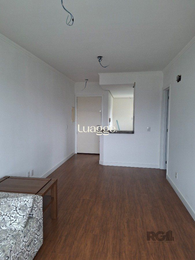 Apartamento à venda com 2 quartos, 65m² - Foto 4