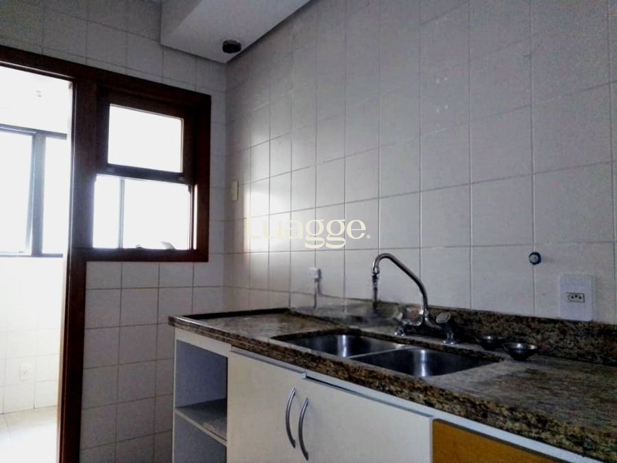 Apartamento à venda com 2 quartos, 107m² - Foto 10