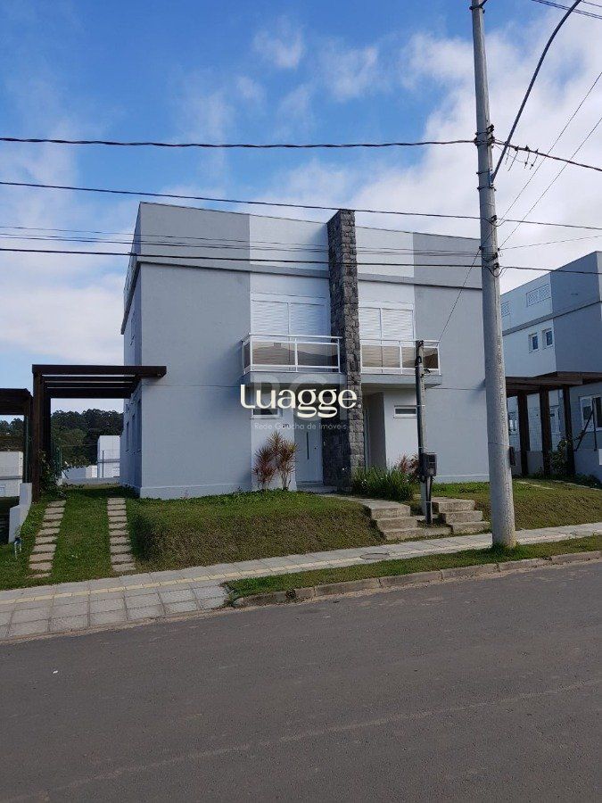 Casa de Condomínio à venda com 5 quartos, 220m² - Foto 2