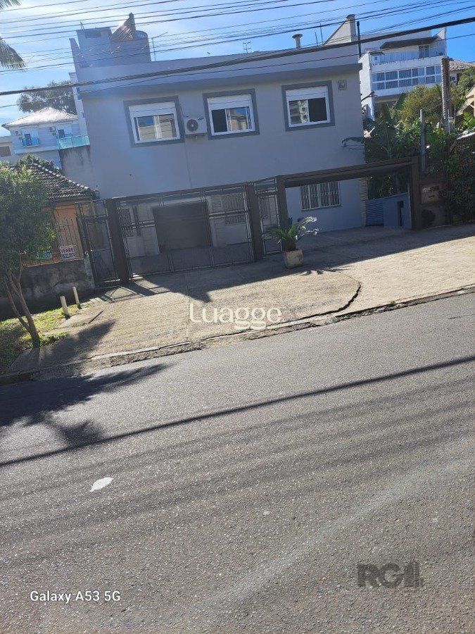 Casa à venda com 3 quartos, 381m² - Foto 3