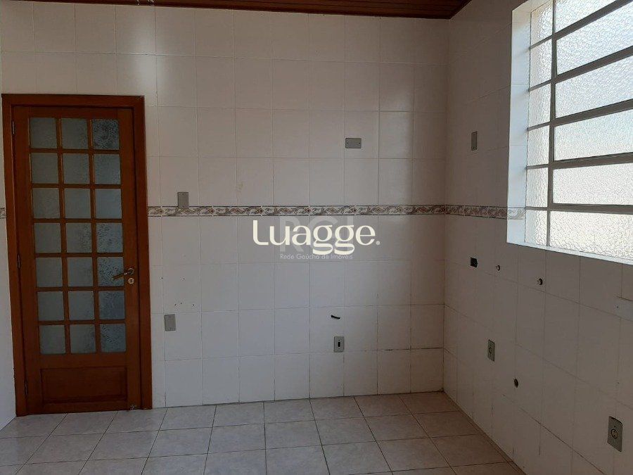 Casa à venda com 3 quartos, 150m² - Foto 18