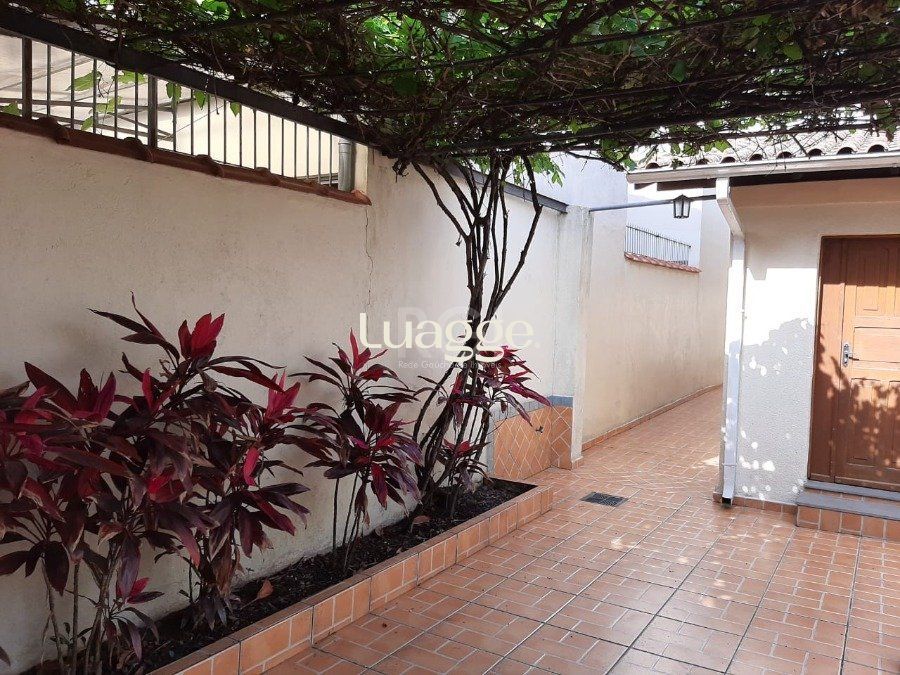 Casa à venda com 3 quartos, 150m² - Foto 11