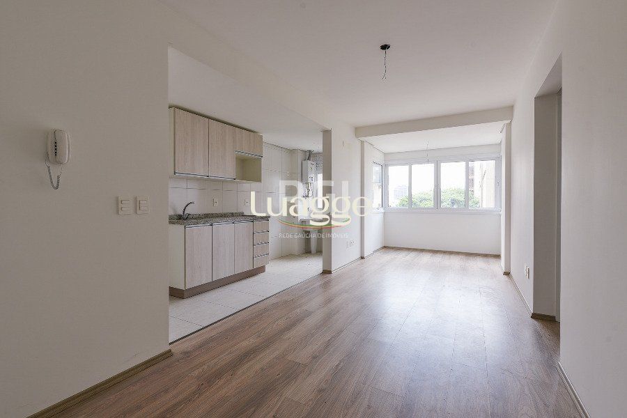 Apartamento à venda com 2 quartos, 63m² - Foto 2
