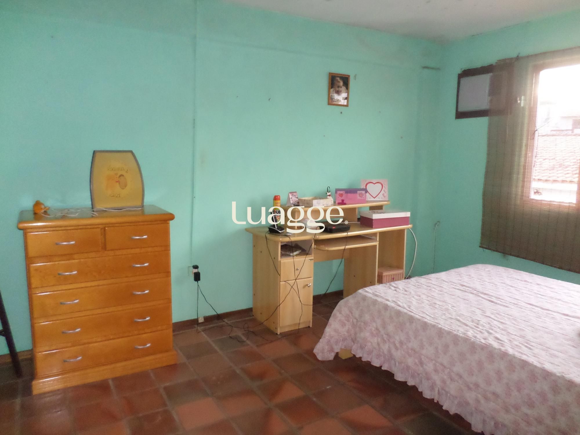 Casa à venda com 7 quartos, 351m² - Foto 7