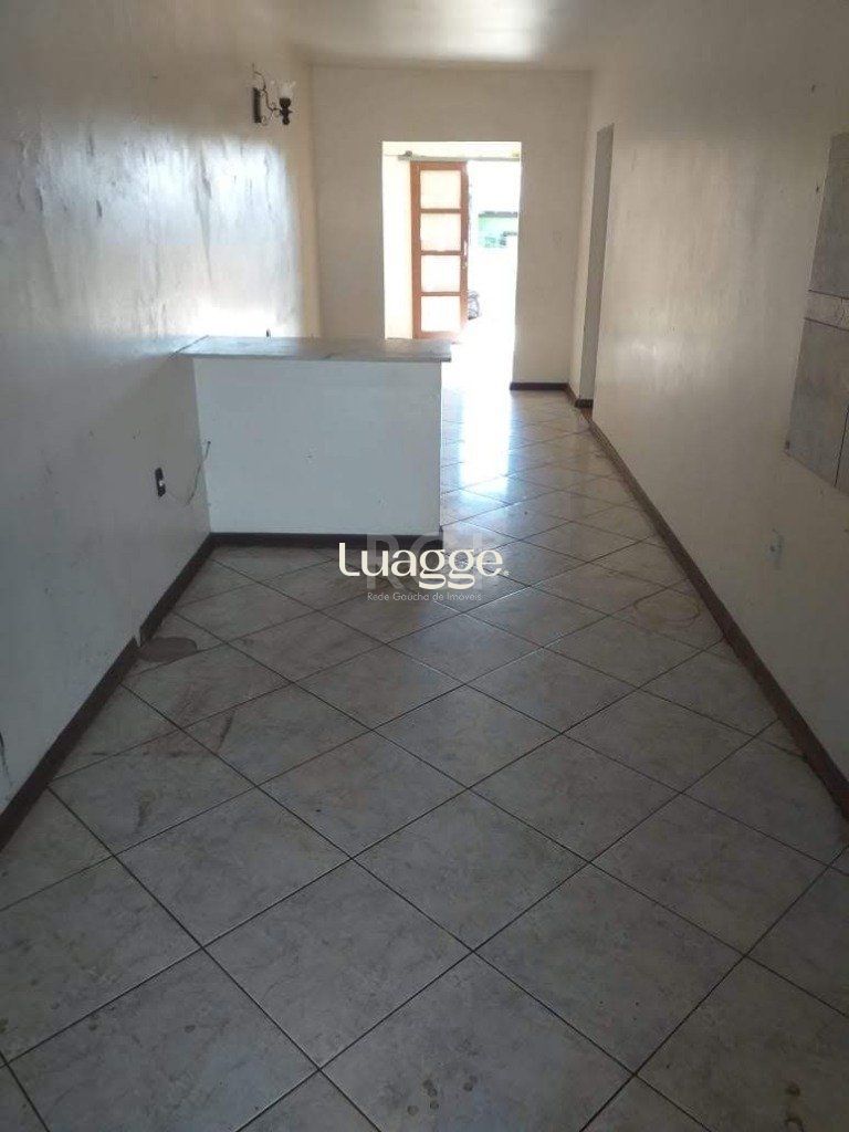 Casa à venda com 6 quartos, 200m² - Foto 6