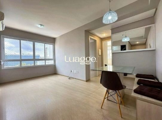 Apartamento de 02 dormitórios com suite no bairro Menino Deus