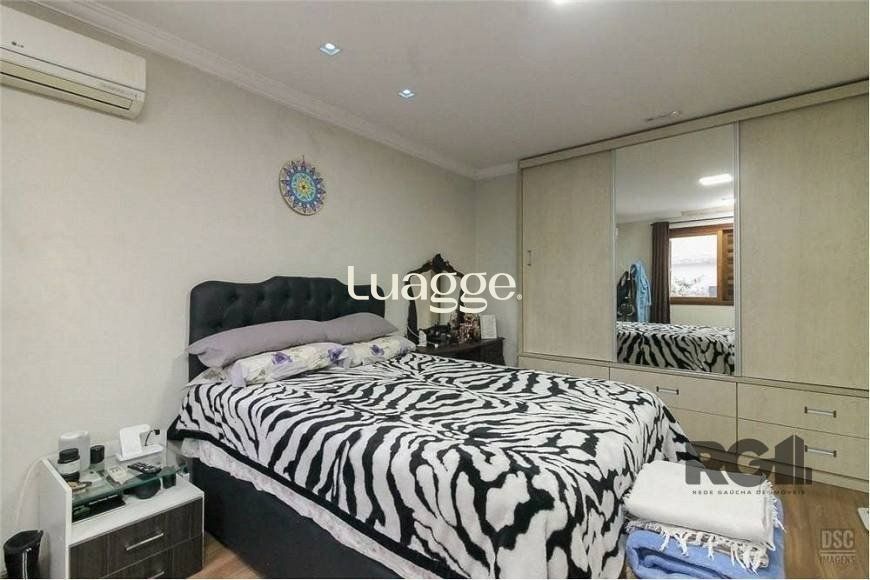 Casa à venda com 4 quartos, 285m² - Foto 32