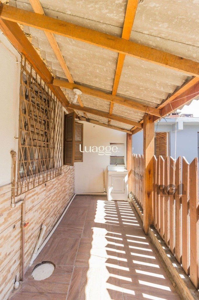 Casa à venda com 5 quartos, 159m² - Foto 17
