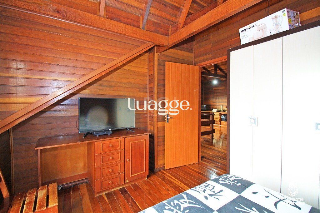 Casa à venda com 3 quartos, 236m² - Foto 13