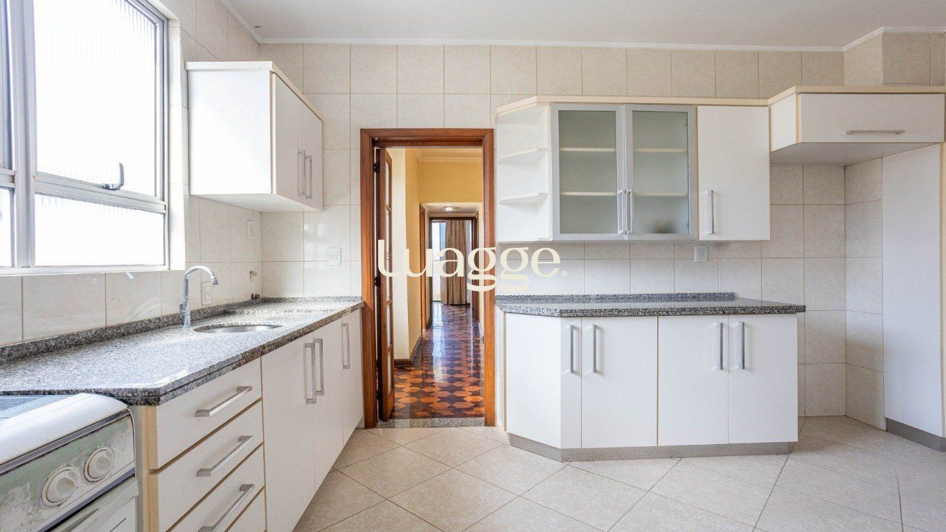 Apartamento à venda com 3 quartos, 137m² - Foto 24