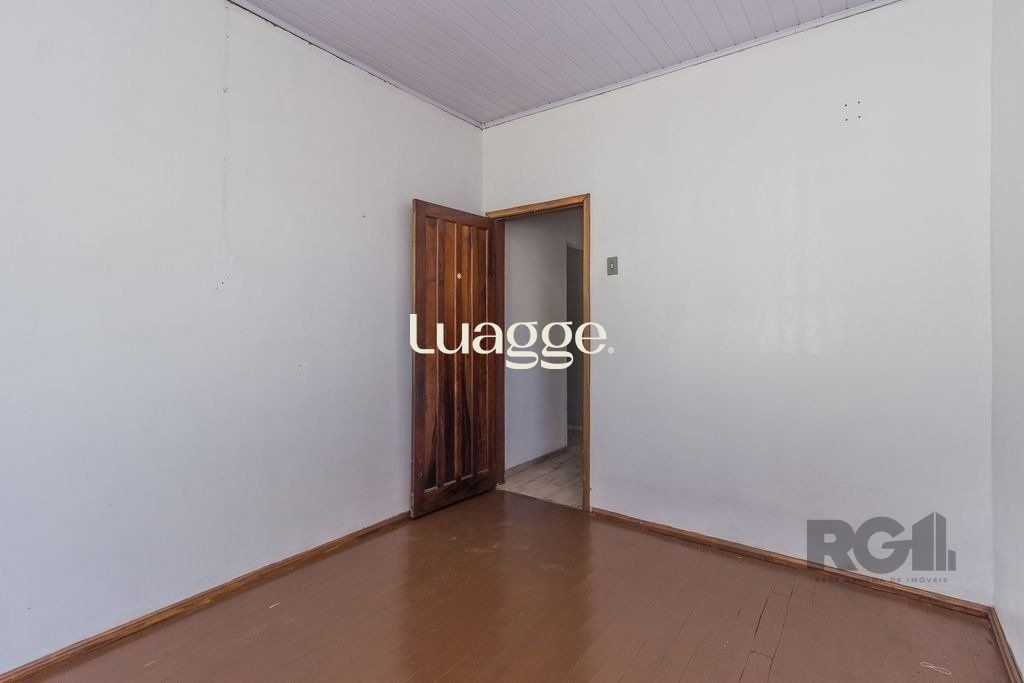 Casa à venda com 5 quartos, 159m² - Foto 6