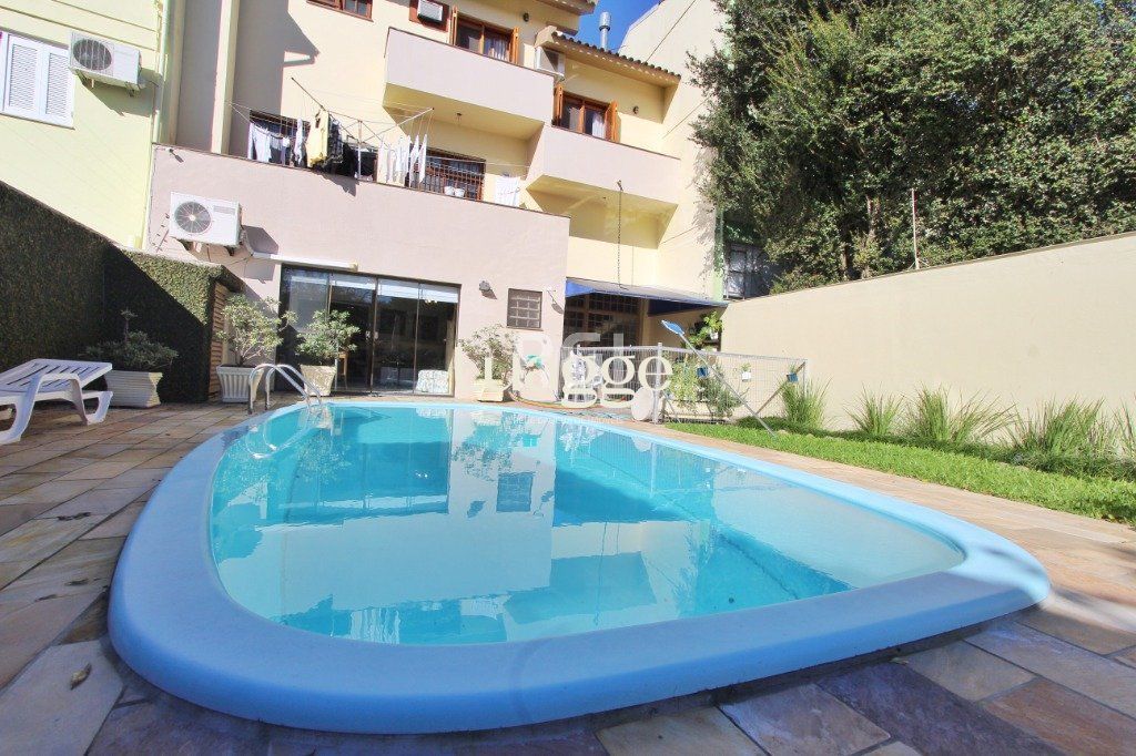 Casa à venda com 3 quartos, 252m² - Foto 28