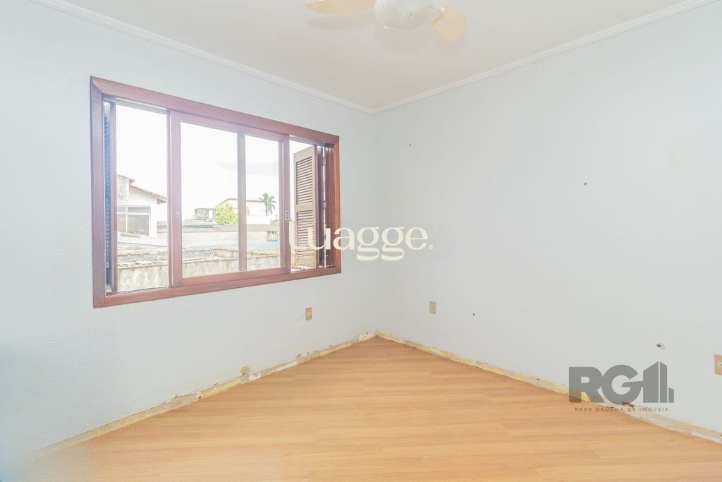 Casa à venda com 3 quartos, 242m² - Foto 15