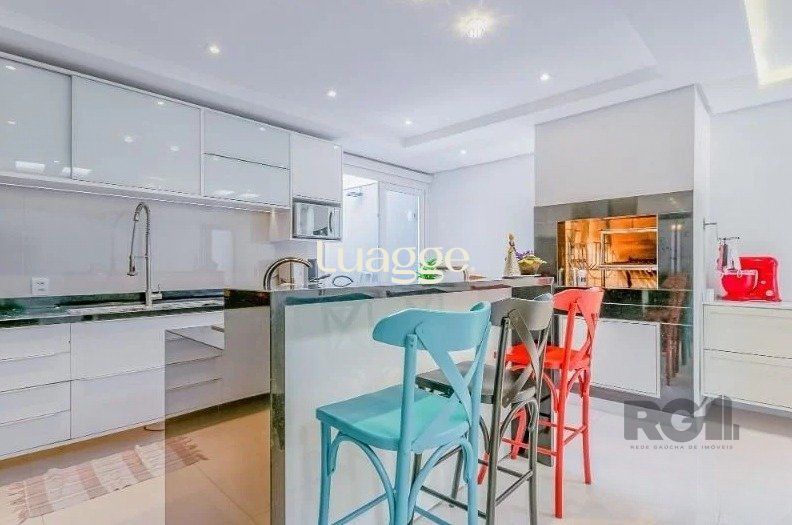 Casa à venda com 3 quartos, 222m² - Foto 6