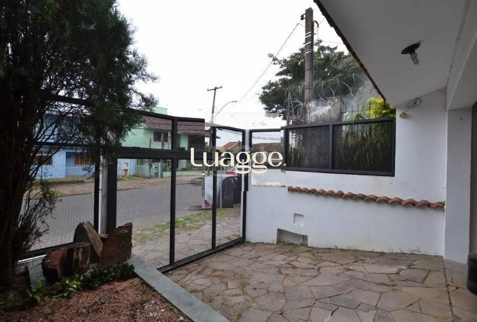 Casa à venda com 4 quartos, 269m² - Foto 2
