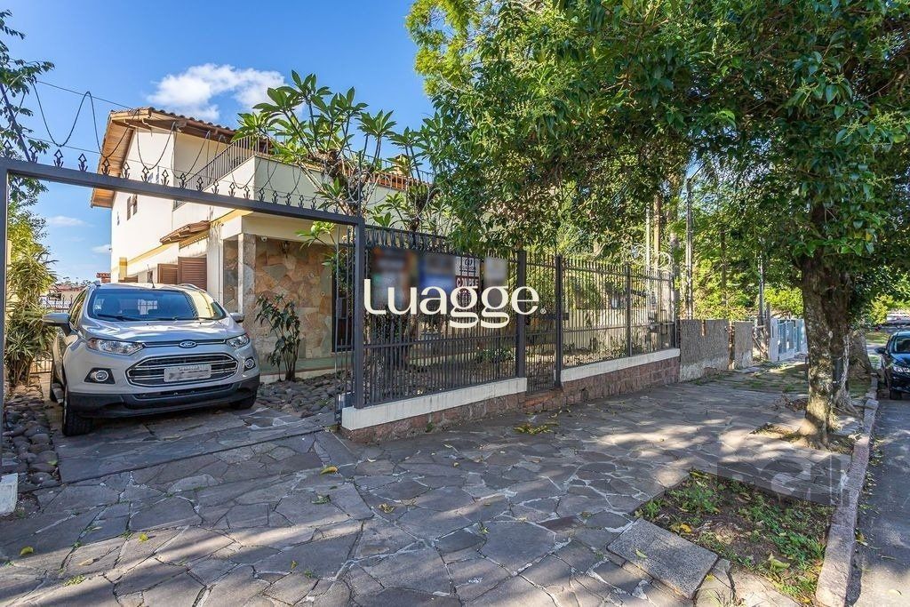 Casa à venda com 4 quartos, 218m² - Foto 32