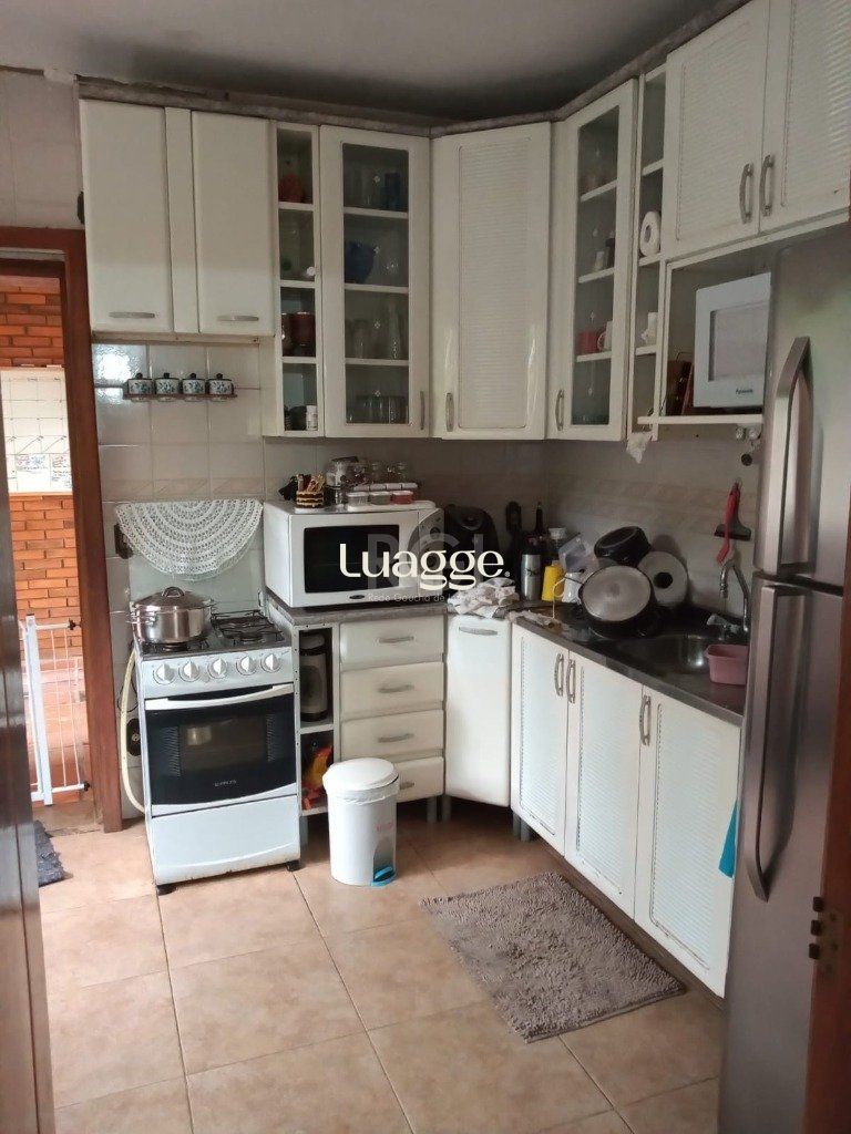 Casa à venda com 3 quartos, 258m² - Foto 9